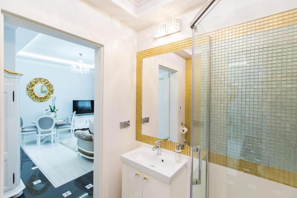 Pk Apartments-Lipowa Street-Center Бялисток Екстериор снимка