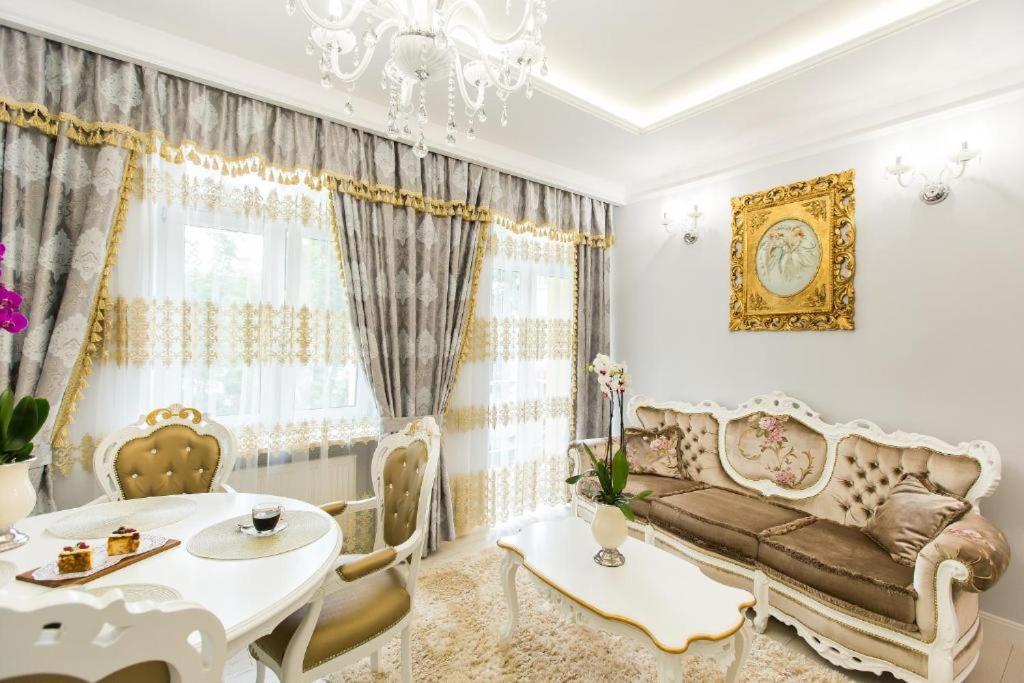 Pk Apartments-Lipowa Street-Center Бялисток Екстериор снимка