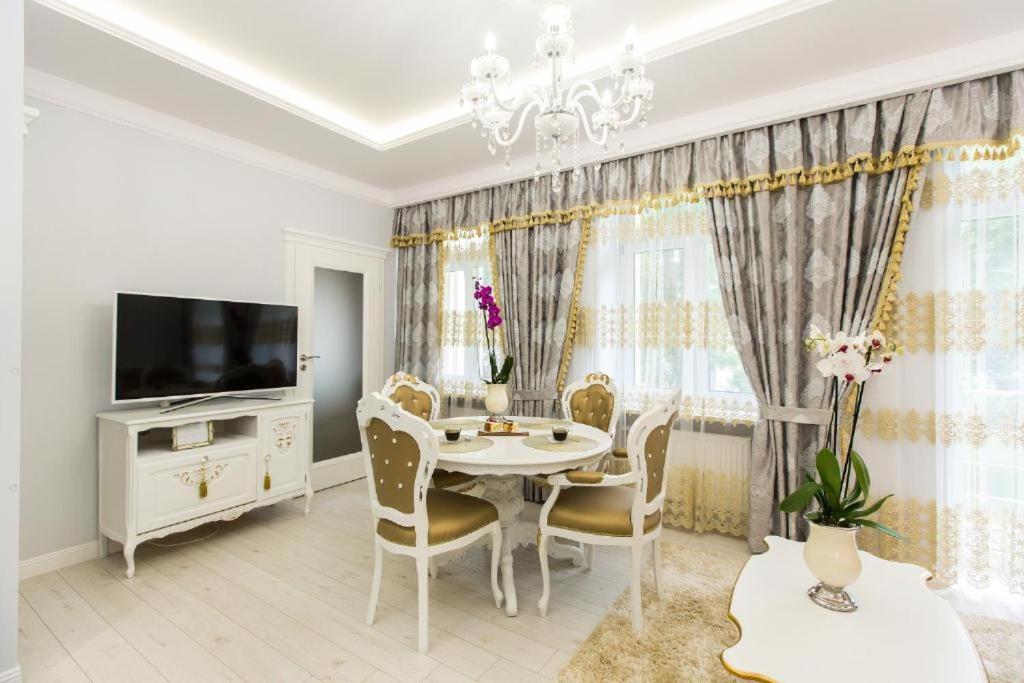 Pk Apartments-Lipowa Street-Center Бялисток Екстериор снимка